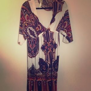 Intricate Design Dress with v neck shape